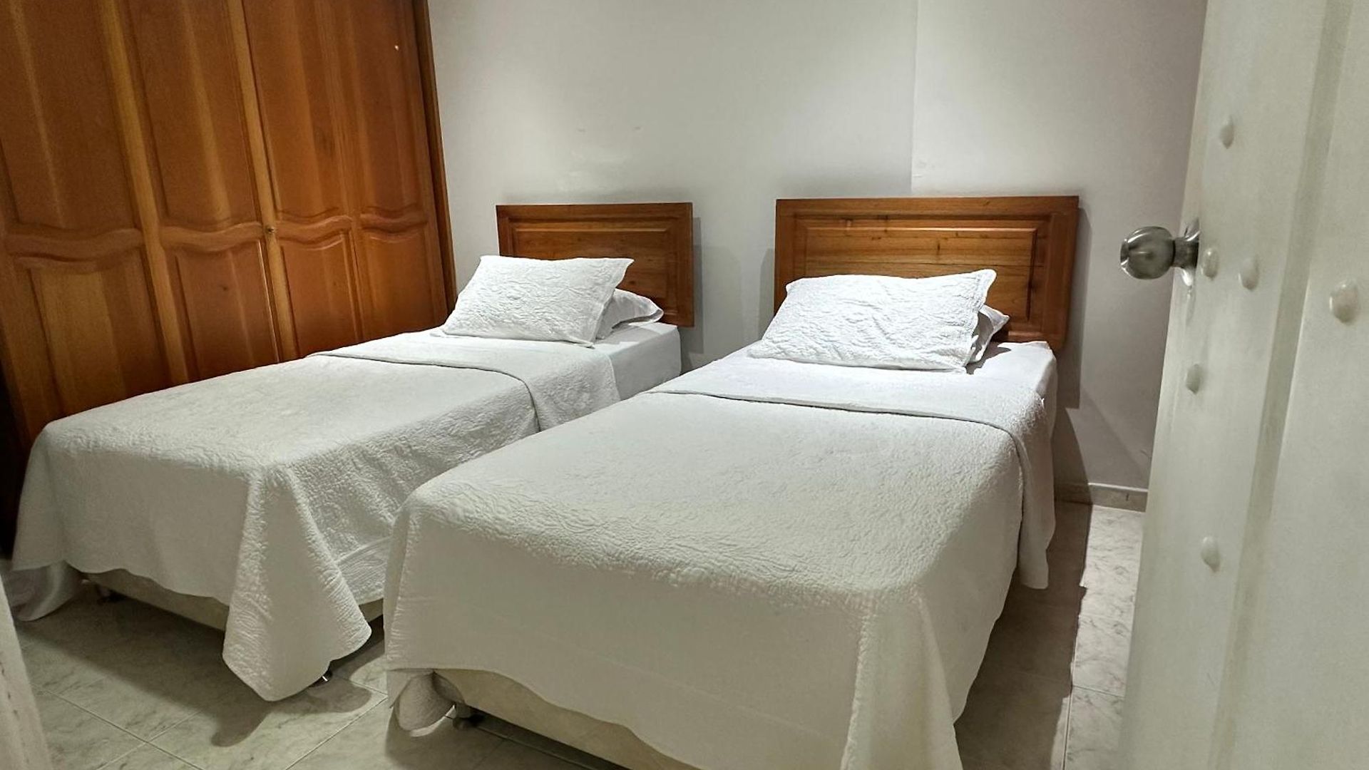 Alvarez Apartamento *